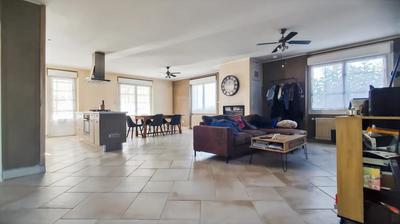 Maison - 195 m² - 7 pièces