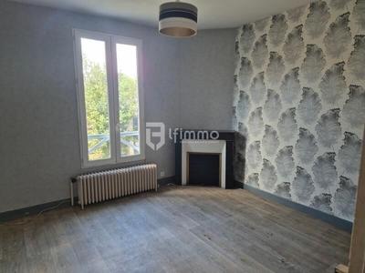 Propriété - 90 m² - 5 pièces