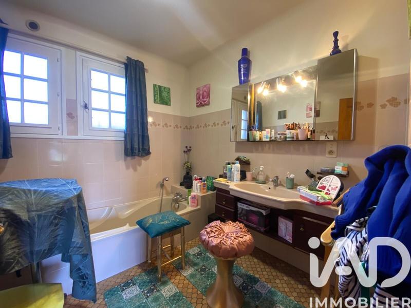 Maison - 149 m² - 8 pièces