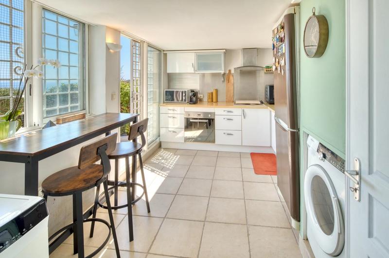 Villa - 347 m² - 9 pièces