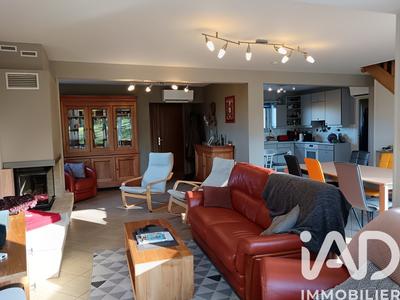 Maison - 140 m² - 5 pièces