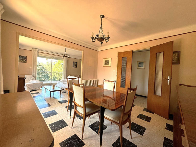 Maison - 173 m² - 11 pièces