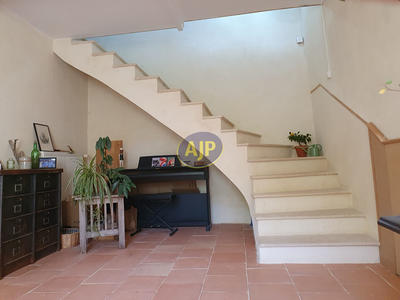 Maison - 183 m² - 6 pièces