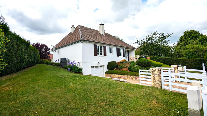 Maison - 201 m² - 5 pièces