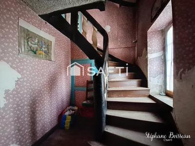 Maison - 219 m² - 7 pièces