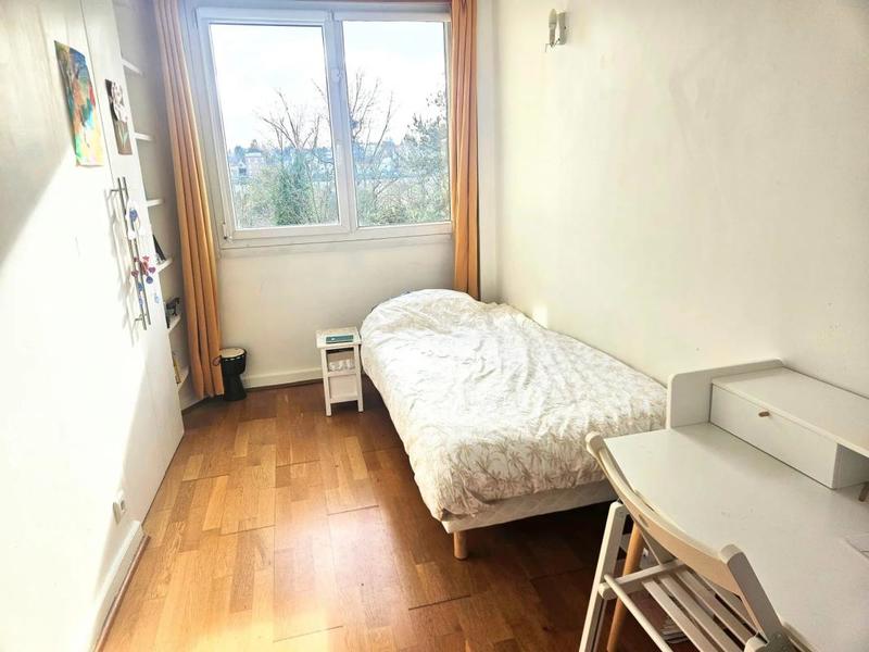 Appartement - 90 m² - 4 pièces