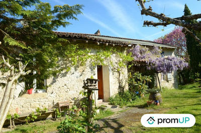 Maison traditionnelle - 148 m² - 4 pièces