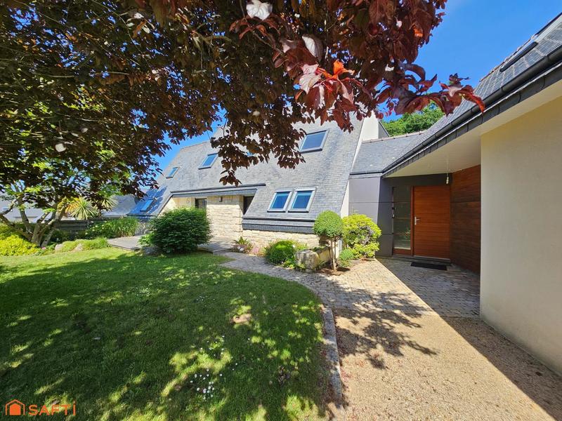 Maison - 175 m² - 8 pièces