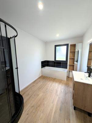 Maison - 105 m² - 4 pièces