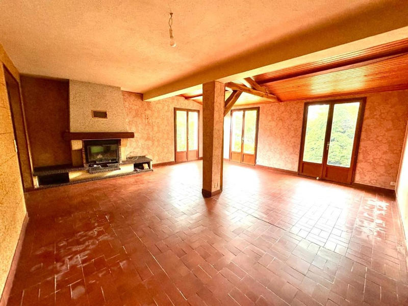 Maison - 145 m² - 6 pièces