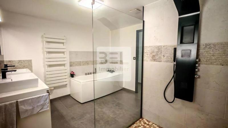 Villa - 145 m² - 7 pièces