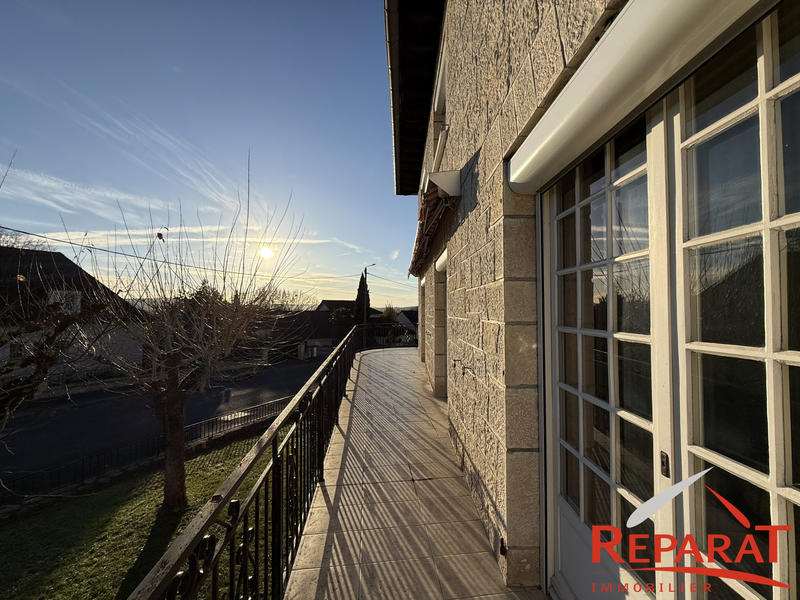 Maison - 178 m² - 5 pièces