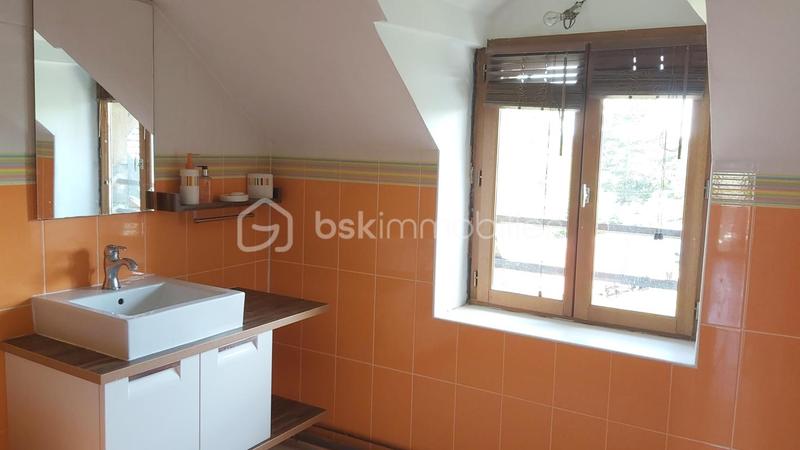 Maison ancienne - 177 m² - 9 pièces