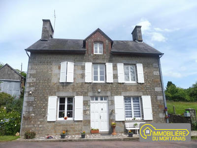 Maison - 94 m² - 5 pièces