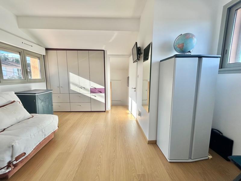 Maison - 147 m² - 6 pièces