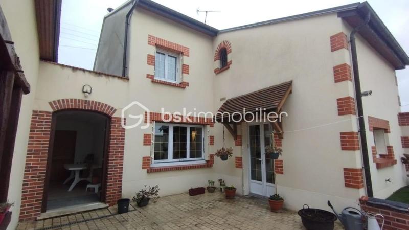 Maison - 228 m² - 7 pièces