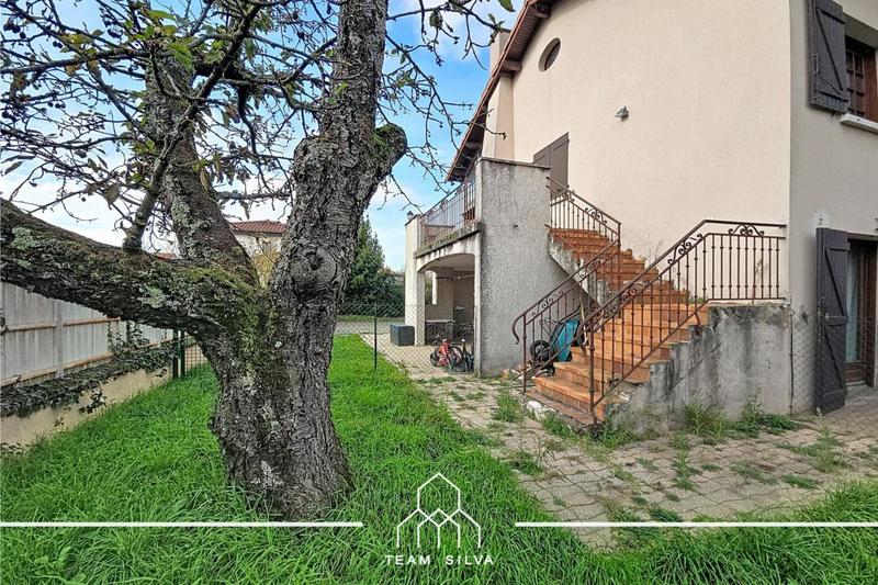 Pavillon - 220 m² - 7 pièces