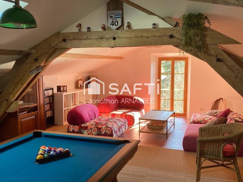 Maison de maîtres - 365 m² - 11 pièces