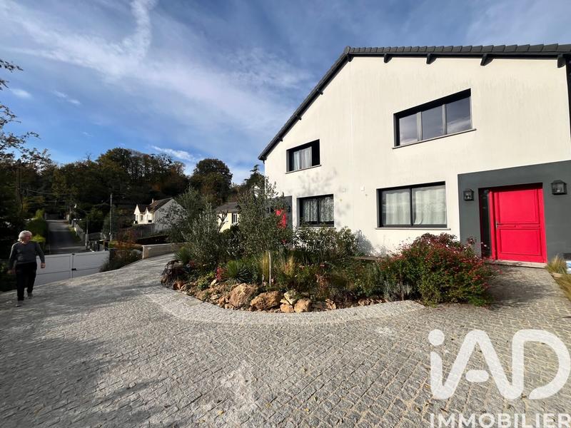 Maison - 85 m² - 5 pièces