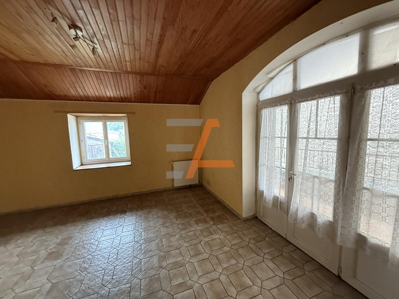 Maison de village - 110 m² - 5 pièces