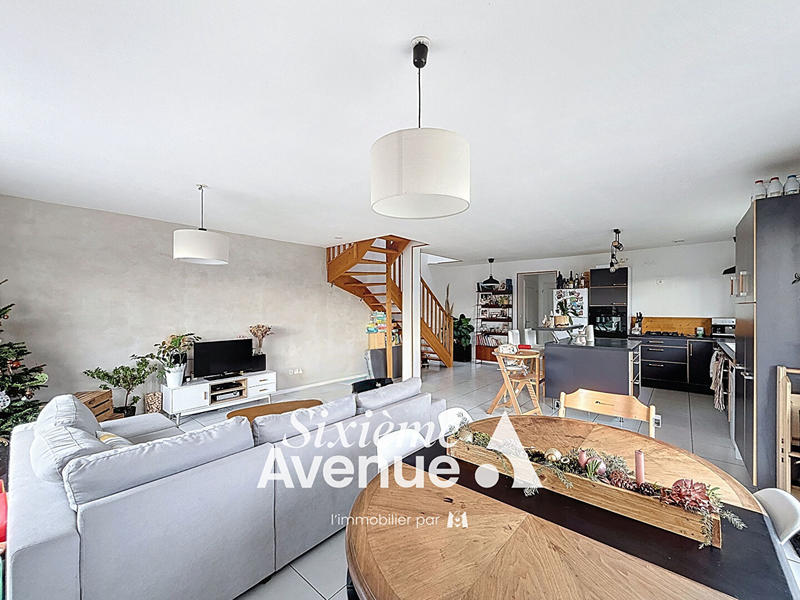 Maison - 125 m² - 4 pièces