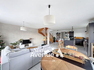 Maison - 125 m² - 4 pièces