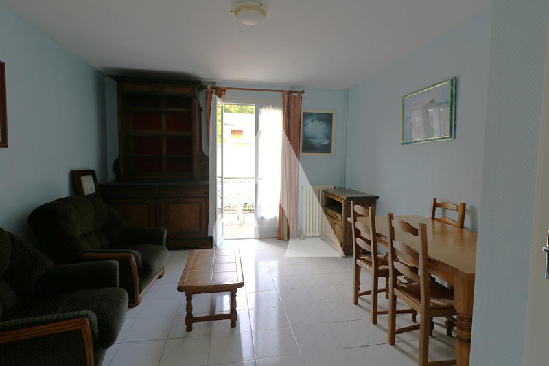 Immeuble - 21 pièces