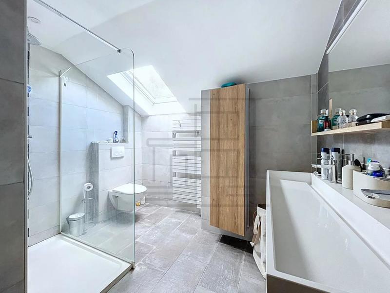 Maison - 103 m² - 5 pièces