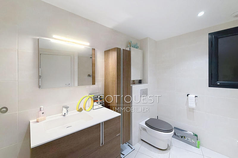 Appartement - 90 m² - 3 pièces