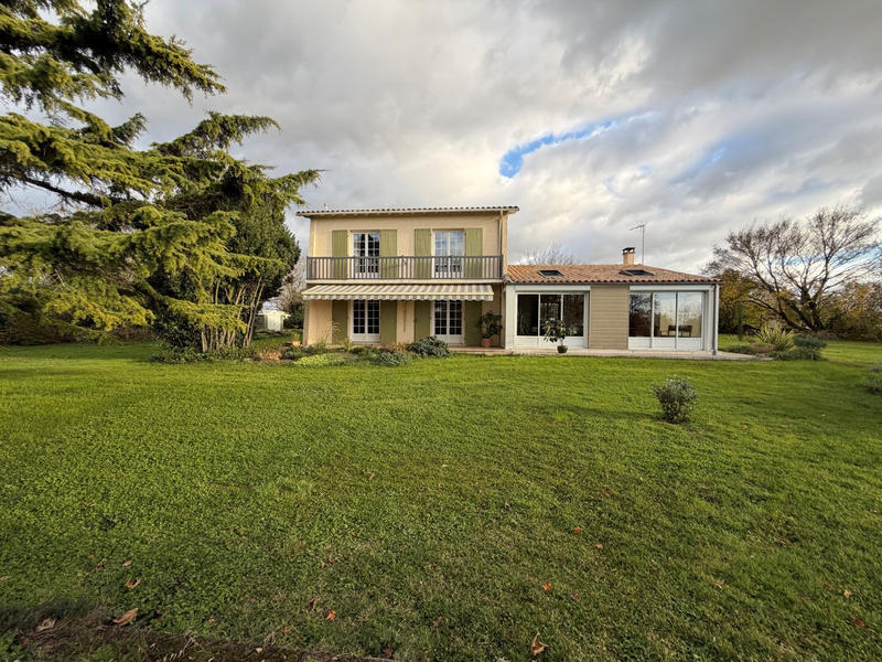 Maison - 155 m² - 7 pièces