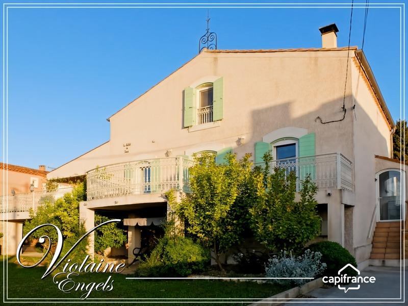 Maison - 184 m² - 9 pièces