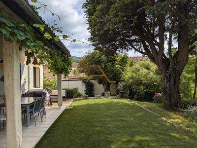 Villa - 158 m² - 7 pièces