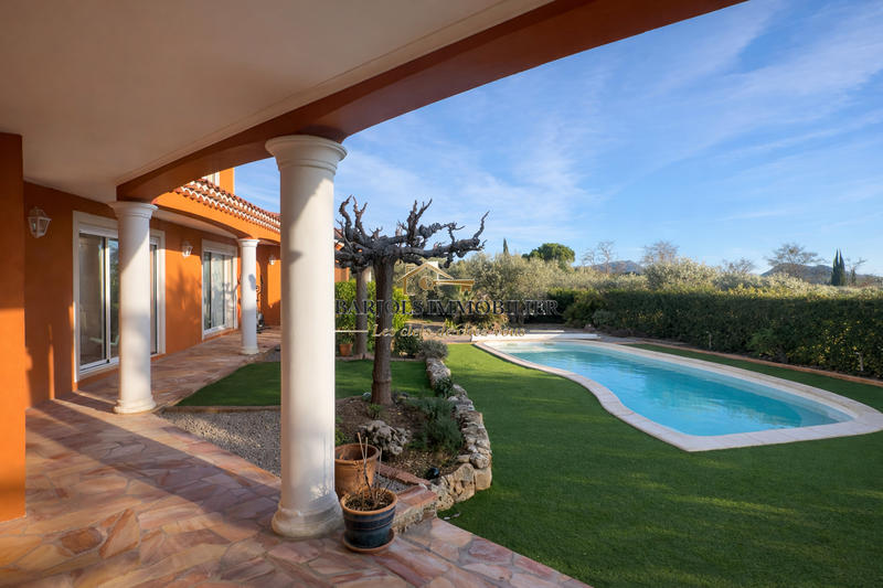 Villa - 175 m² - 6 pièces