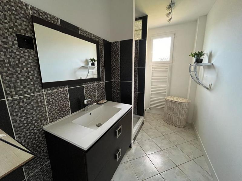 Maison - 140 m² - 7 pièces