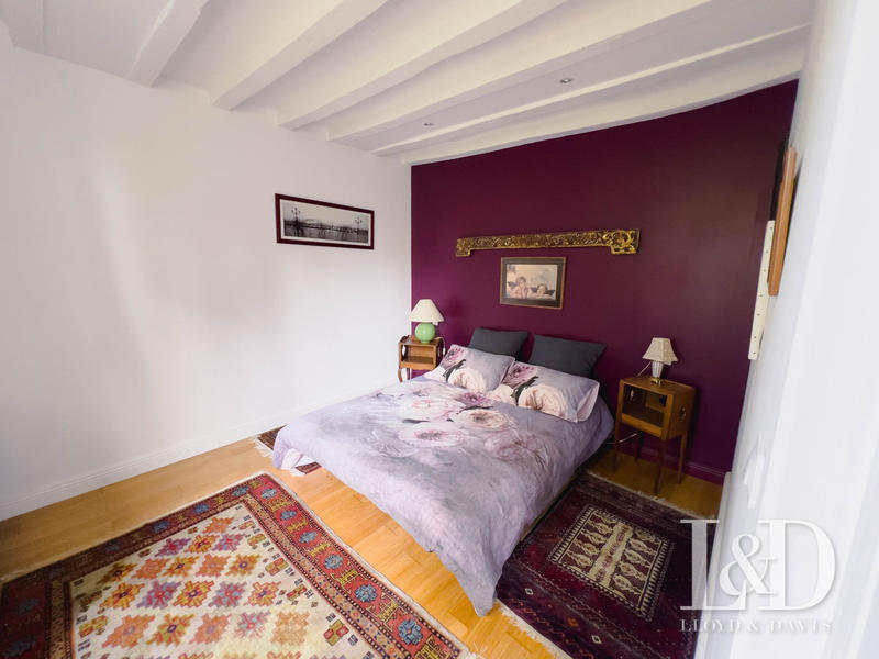 Maison - 205 m² - 12 pièces