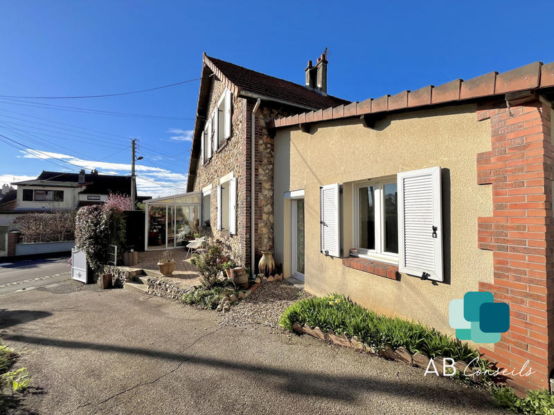 Maison - 81 m² - 4 pièces