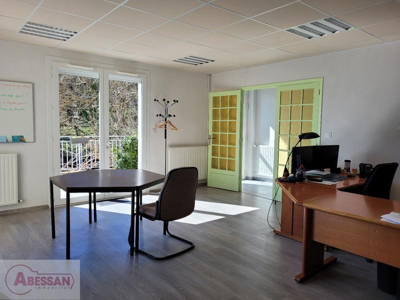 Propriété - 309 m² - 14 pièces