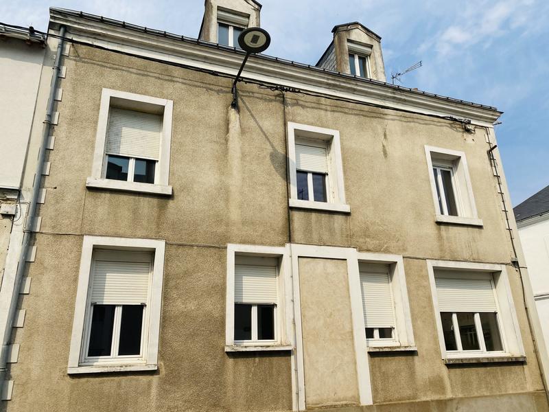 Maison traditionnelle - 162 m² - 7 pièces