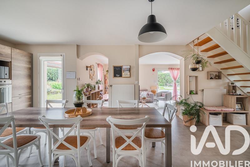Maison - 140 m² - 7 pièces
