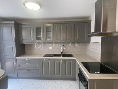 Maison - 89 m² - 5 pièces