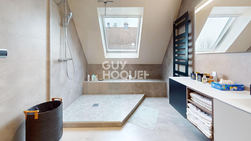 Maison - 145 m² - 5 pièces