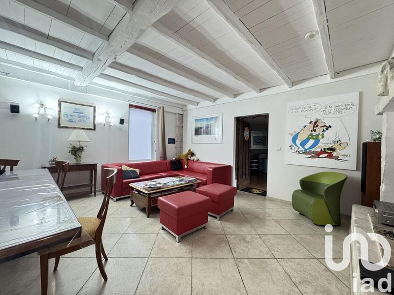 Maison - 260 m² - 8 pièces