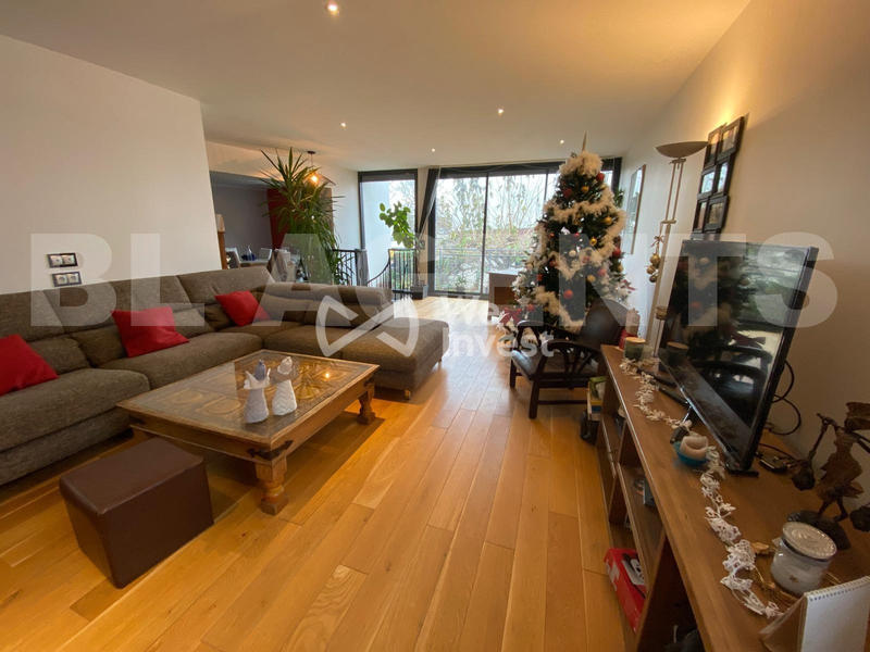 Maison - 170 m² - 6 pièces