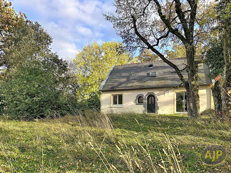 Maison - 122 m² - 6 pièces