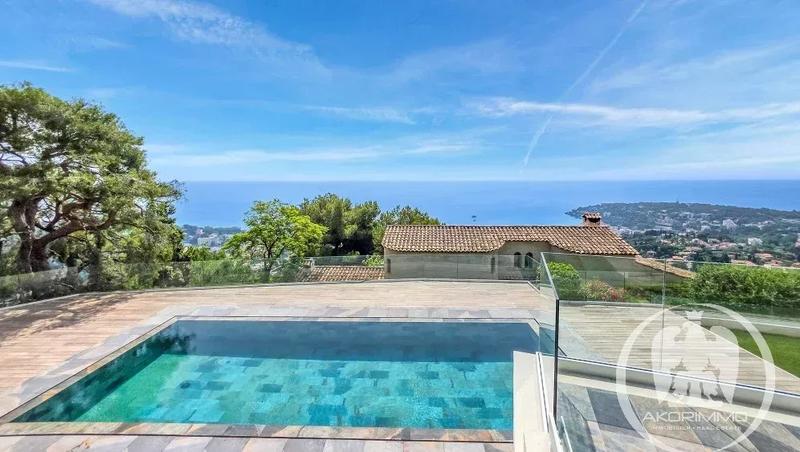 Villa - 238 m² - 5 pièces