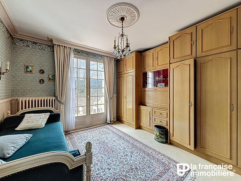 Maison - 166 m² - 8 pièces