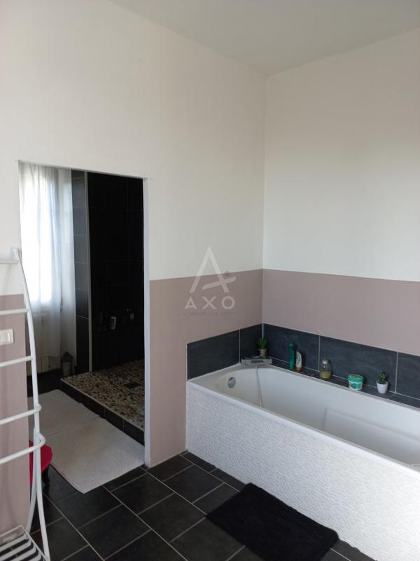 Maison bourgeoise - 270 m² - 10 pièces