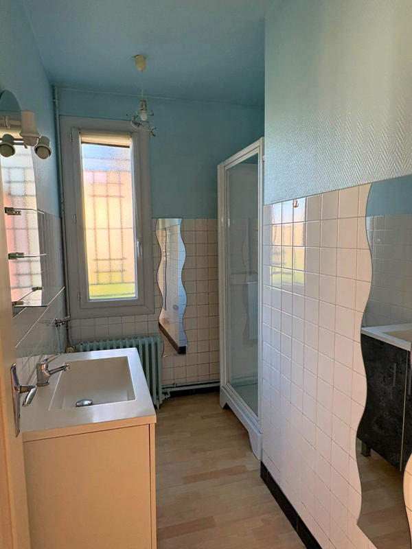 Maison - 80 m² - 5 pièces