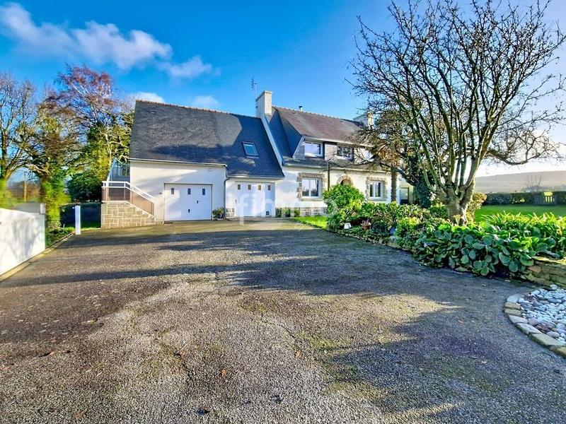 Maison - 140 m² - 6 pièces