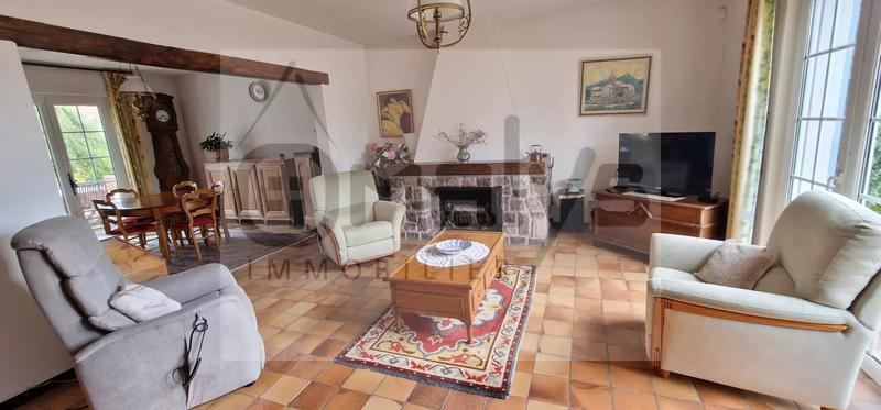 Maison - 165 m² - 6 pièces